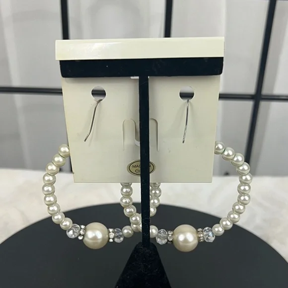 VINTAGE PIERCED DROP EARRINGS WITH PEARLS AND RHINESTONES - Picture 6 of 6